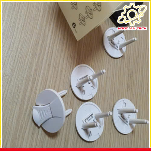 Nút bịt ổ điện Daesung Hàn Quốc