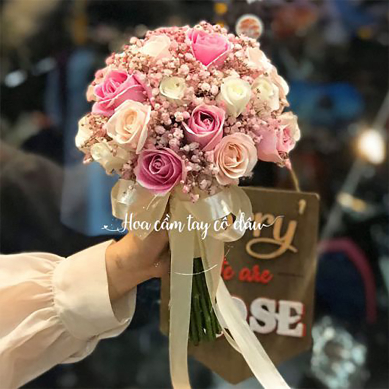 Hoa cưới cầm tay cho cô dâu