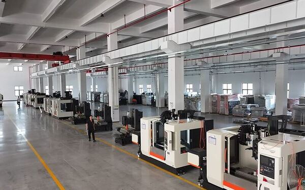 Nhà máy Cơ Khí Việt Trung - Máy Cơ Khí CNC Việt Trung - Công Ty TNHH Cơ Khí Việt Trung