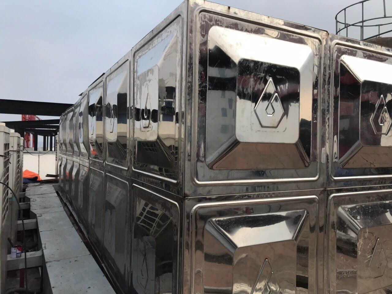 Gia công bồn bể inox