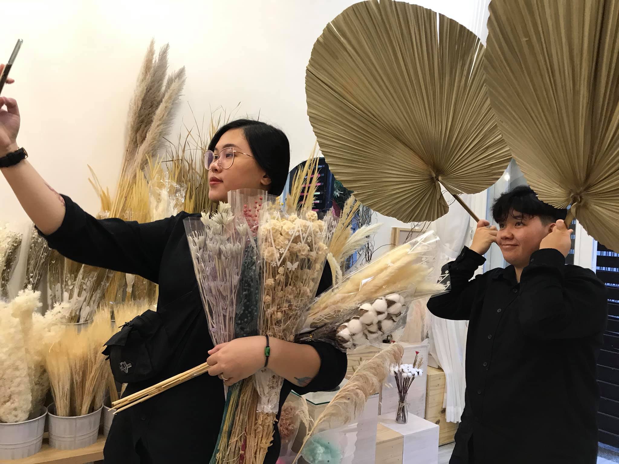 Hình ảnh khách hàng, shop hoa khô