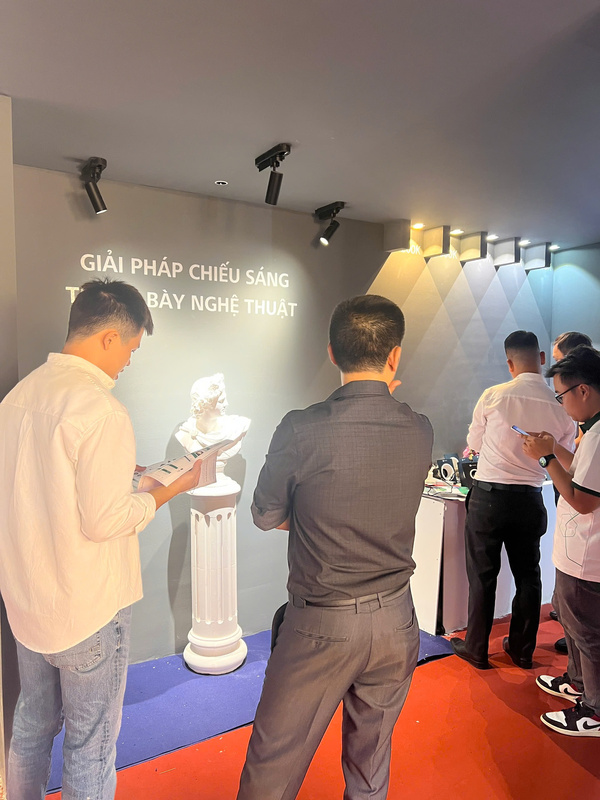 Hình ảnh tham gia triển lãm GS Lighting
