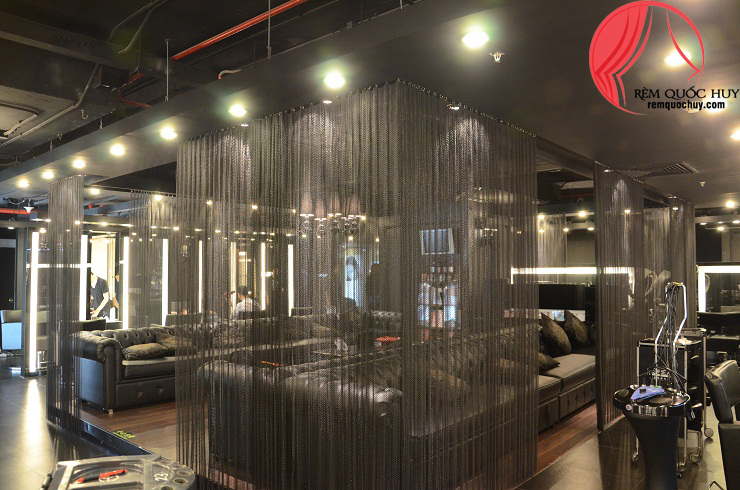Rèm cửa sắt trang trí