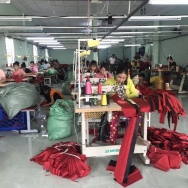 Xưởng sản xuất công ty Hoàng Phát