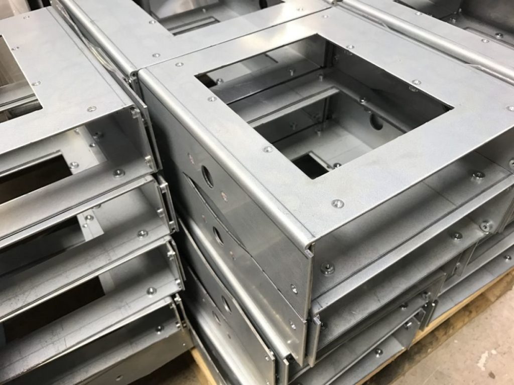 Gia công chấn gấp theo yêu cầu