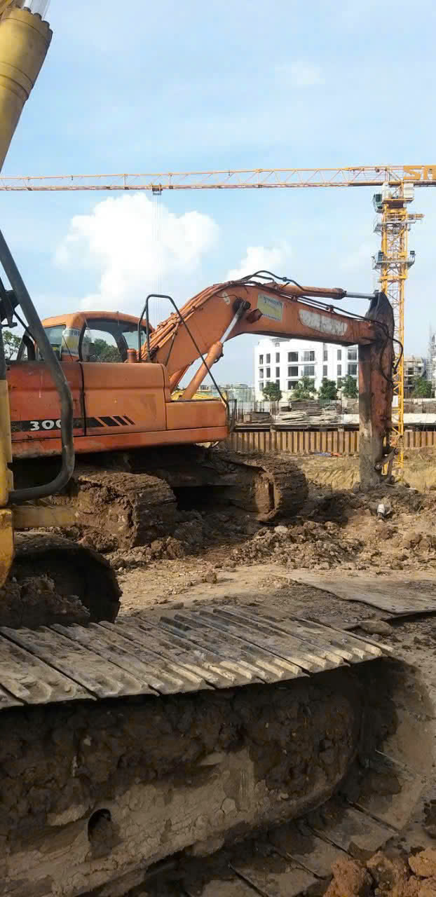 Dịch vụ sửa chữa máy xúc - Sửa Chữa Máy Xúc Khánh Nguyên - Công Ty TNHH Máy Công Trình Khánh Nguyên