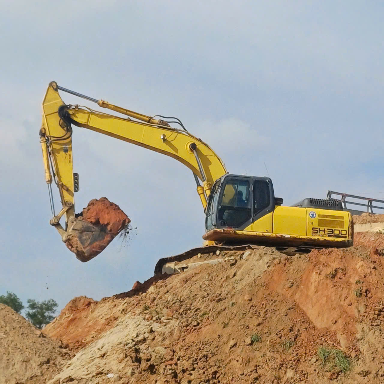 Dịch vụ sửa chữa máy xúc - Sửa Chữa Máy Xúc Khánh Nguyên - Công Ty TNHH Máy Công Trình Khánh Nguyên