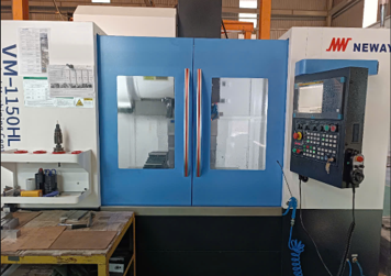 Máy phay Neway VM1150HL