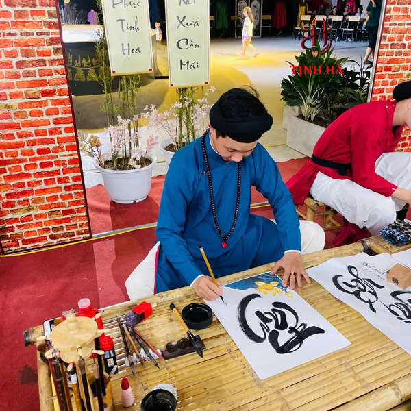 Dịch vụ cho thuê Ông Đồ viết thư pháp - Dịch Vụ Ông Đồ Tịnh Hà - Công Ty TNHH Thương Mại & Dịch Vụ Tịnh Hà
