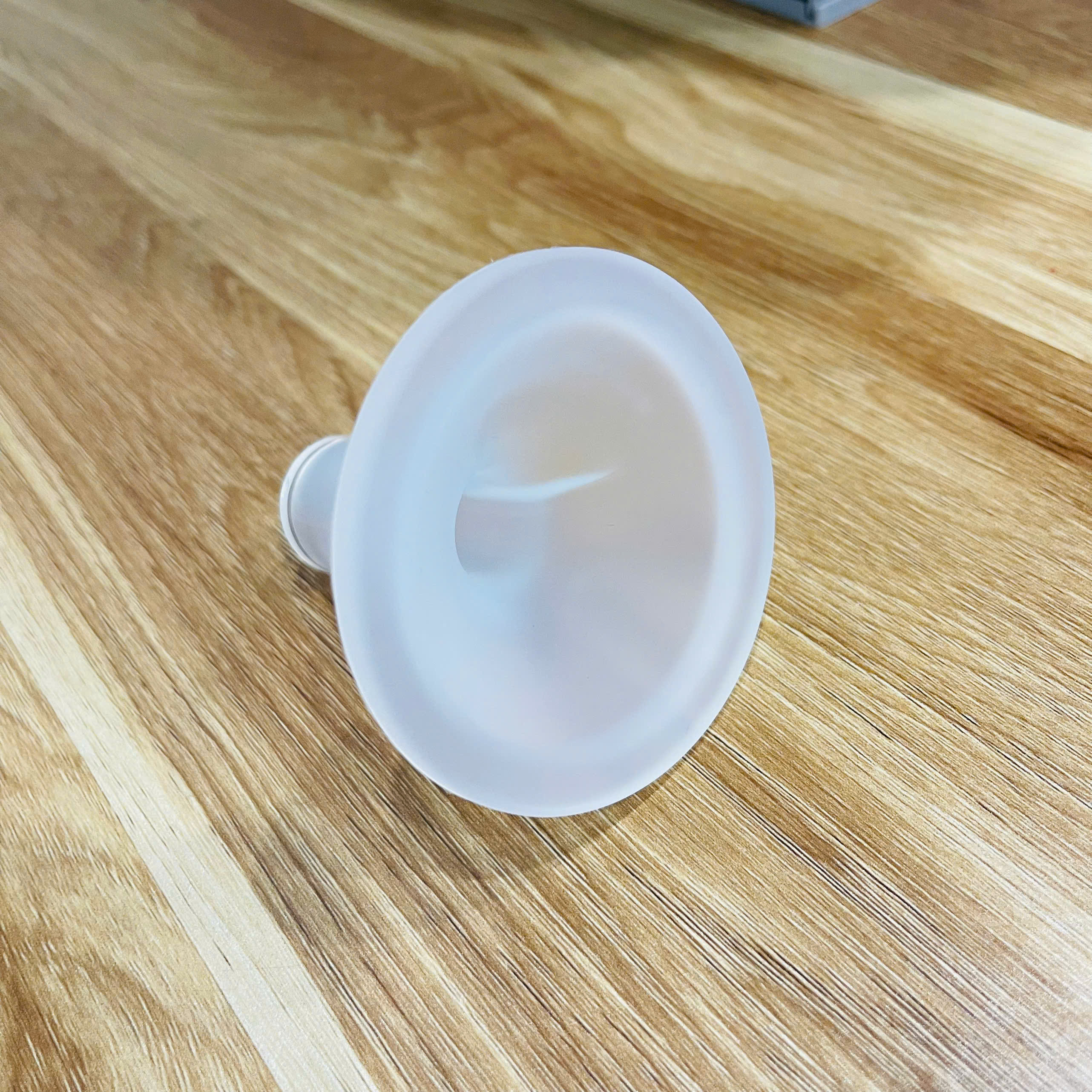 Phễu hút sữa em bé silicone - Công Ty TNHH Sản Xuất Và Thương Mại TKV Hà Nội