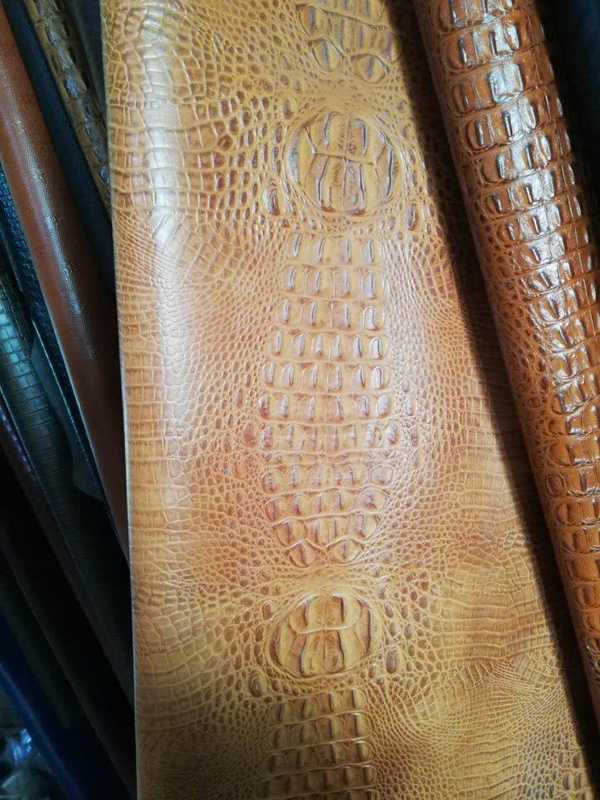 Da vân sần cá sấu gù cổ