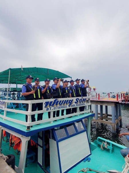 Đào tạo và cung cấp nhân sự