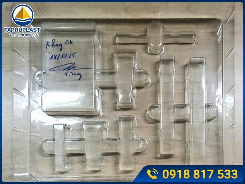 Khay nhựa mỹ phẩm