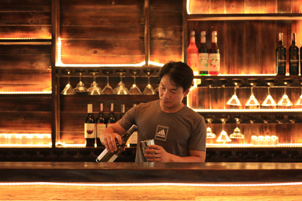 Khu vực quầy bar