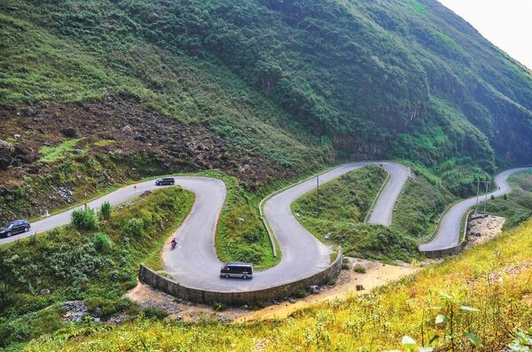 Đèo Mã Pí Lèng - Loop Tours - Công Ty TNHH Thương Mại Và Đầu Tư An Nhiên Group