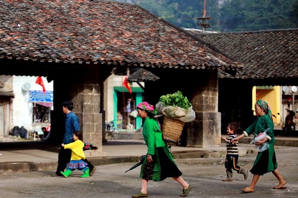 Phố cổ Đồng Văn - Loop Tours - Công Ty TNHH Thương Mại Và Đầu Tư An Nhiên Group