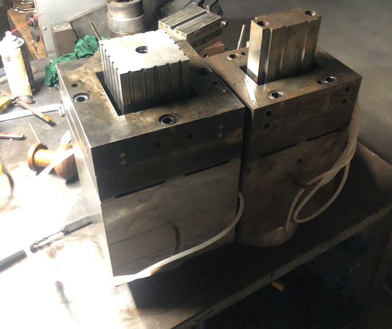 Khuân mẫu Đức Long