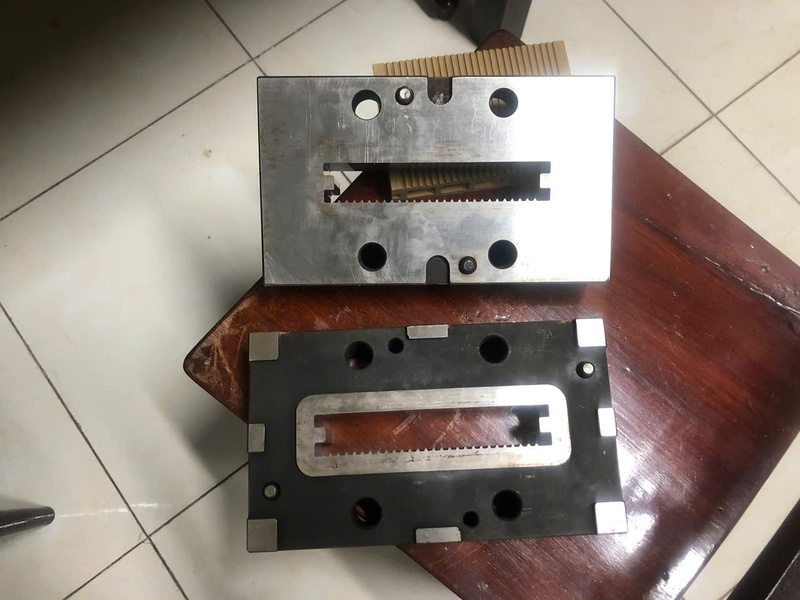Khuân mẫu Đức Long