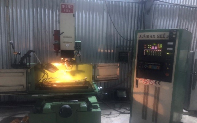 Máy EDM xung điện 2020