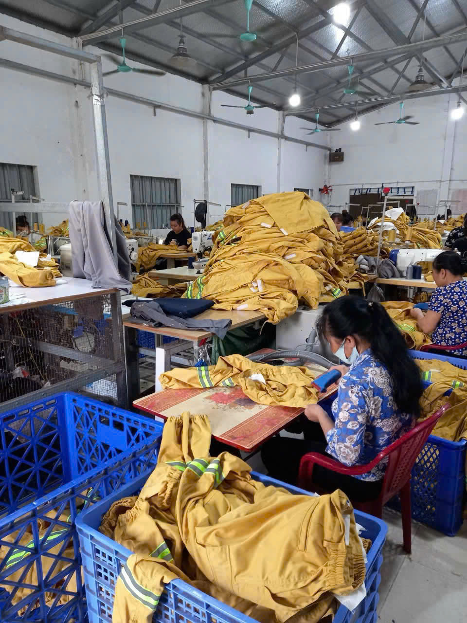 Hình ảnh Nhà Xưởng Công Ty Greenmed - Quần áo Bảo Hộ Lao Động Greenmed - Công Ty TNHH Greenmed