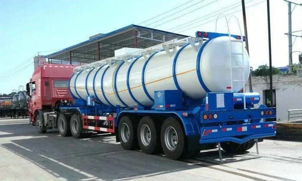 Dịch vụ vận chuyển hóa chất