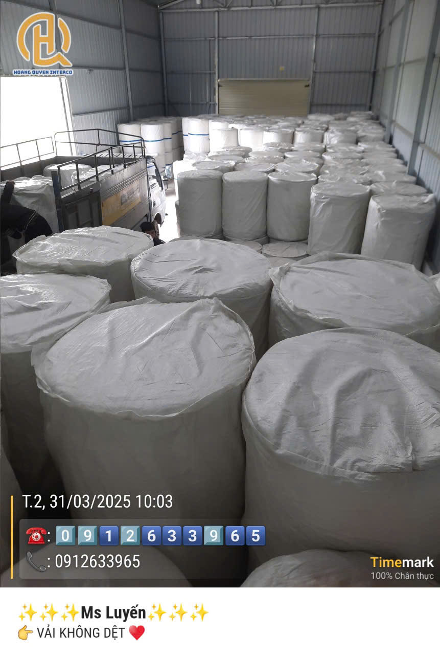 Kho hàng công ty Hoàng Quyên - Mex Keo Dựng Hoàng Quyên Interco - Công Ty TNHH Hoàng Quyên Interco