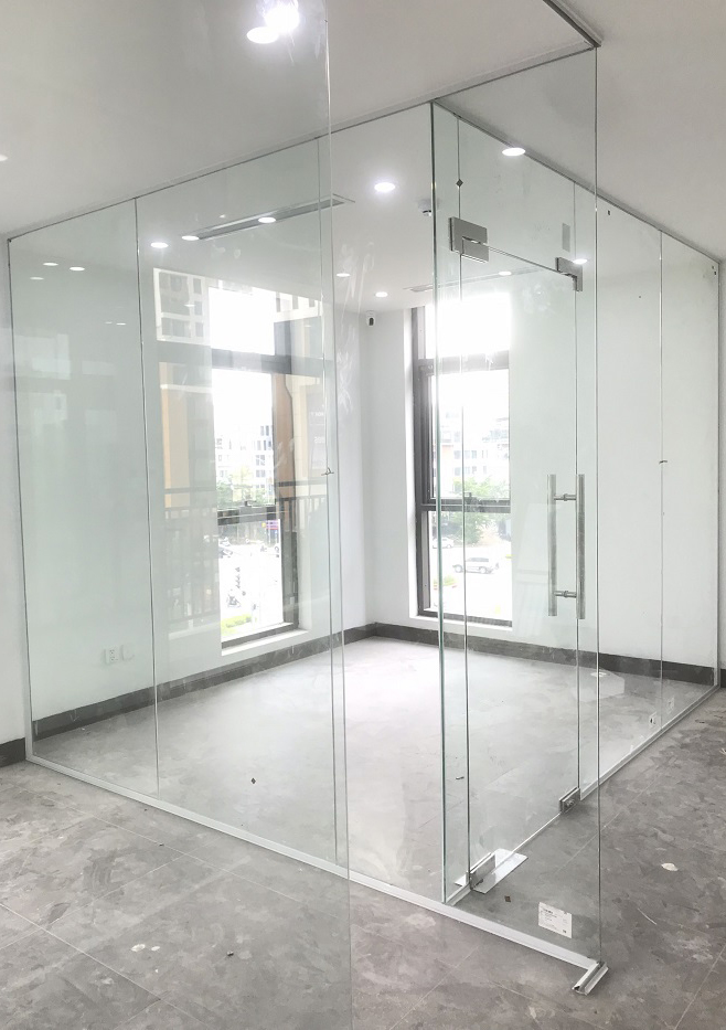 Vách kính - Cửa Nhôm Kính Việt Nha Trang - Công Ty TNHH Dịch Vụ Thương Mại Và Vận Tải Việt Nha Trang