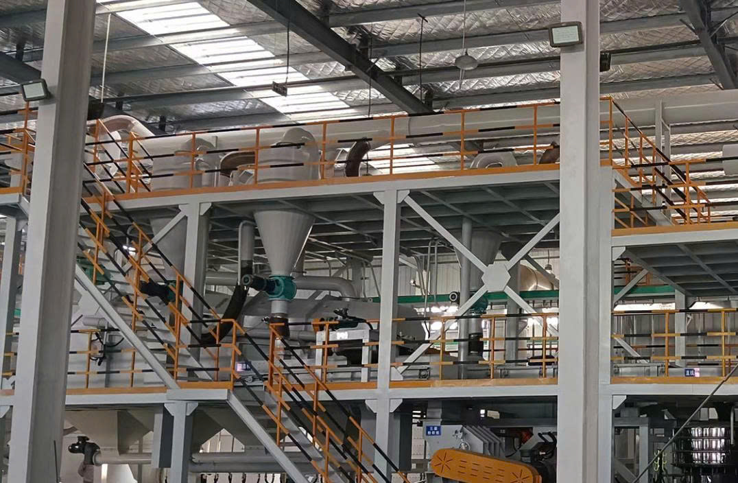 Dây chuyền tái chế pin, cao su - Xuất Nhập Khẩu Việt Hưng - Công Ty Cổ Phần Đầu Tư Công Nghệ Phát Triển Việt Hưng