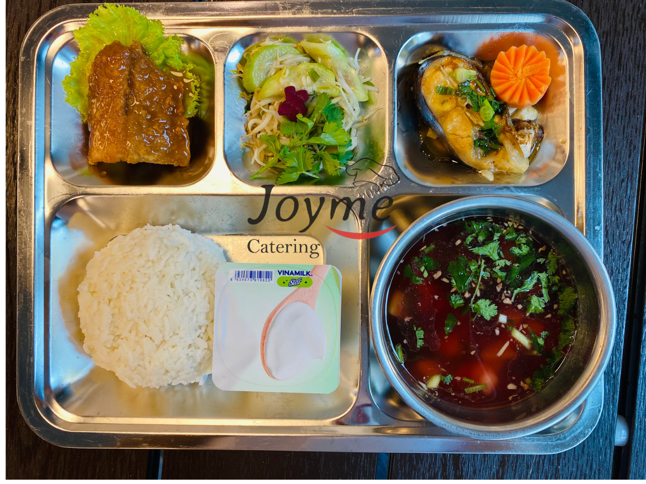 Suất ăn công nghiệp