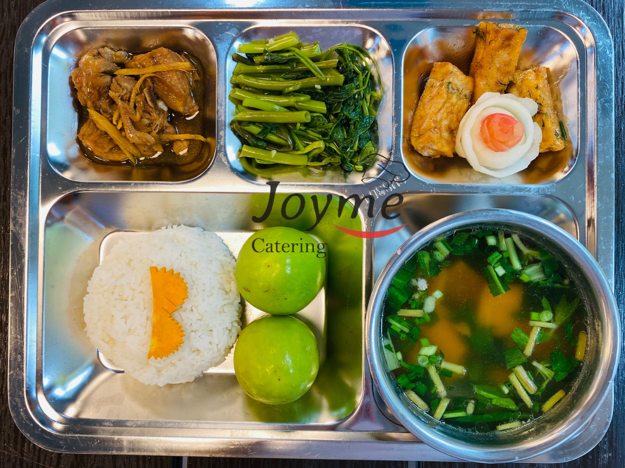 Suất ăn công nghiệp