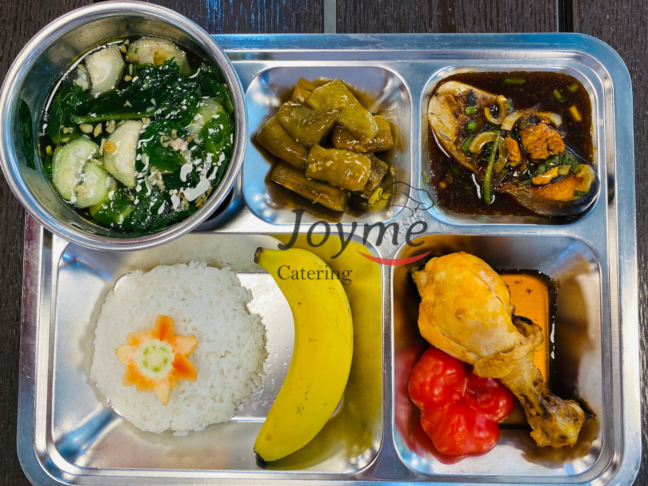 Suất ăn công nghiệp