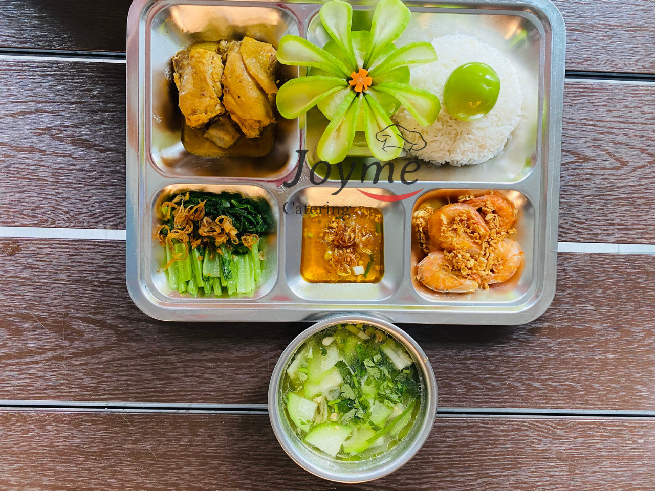 Suất ăn công nghiệp