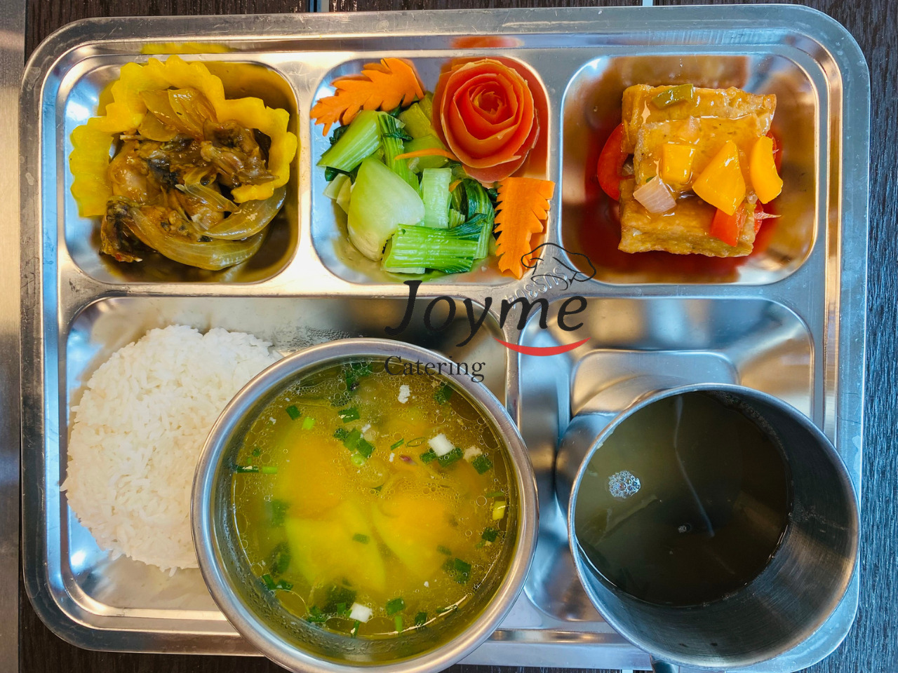 Suất ăn công nghiệp