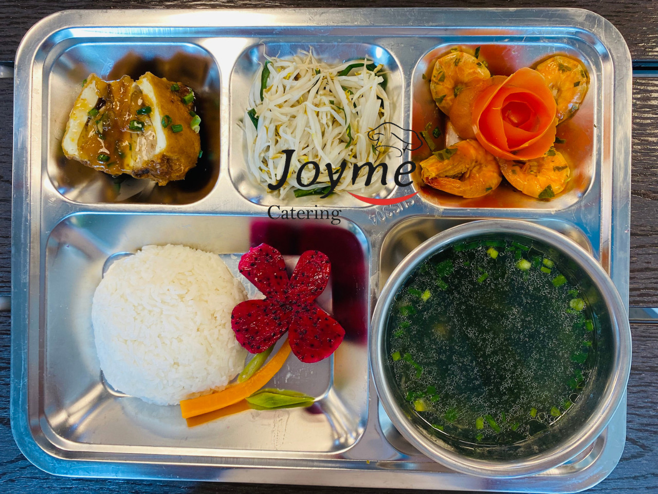 Suất ăn công nghiệp