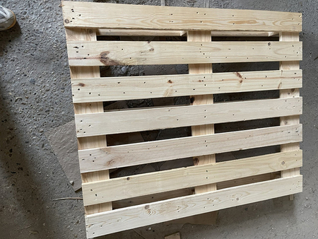 Pallet gỗ - Pallet Gỗ Thông Bình Gia - Công Ty TNHH Sản Xuất Và DVTM Bình Gia