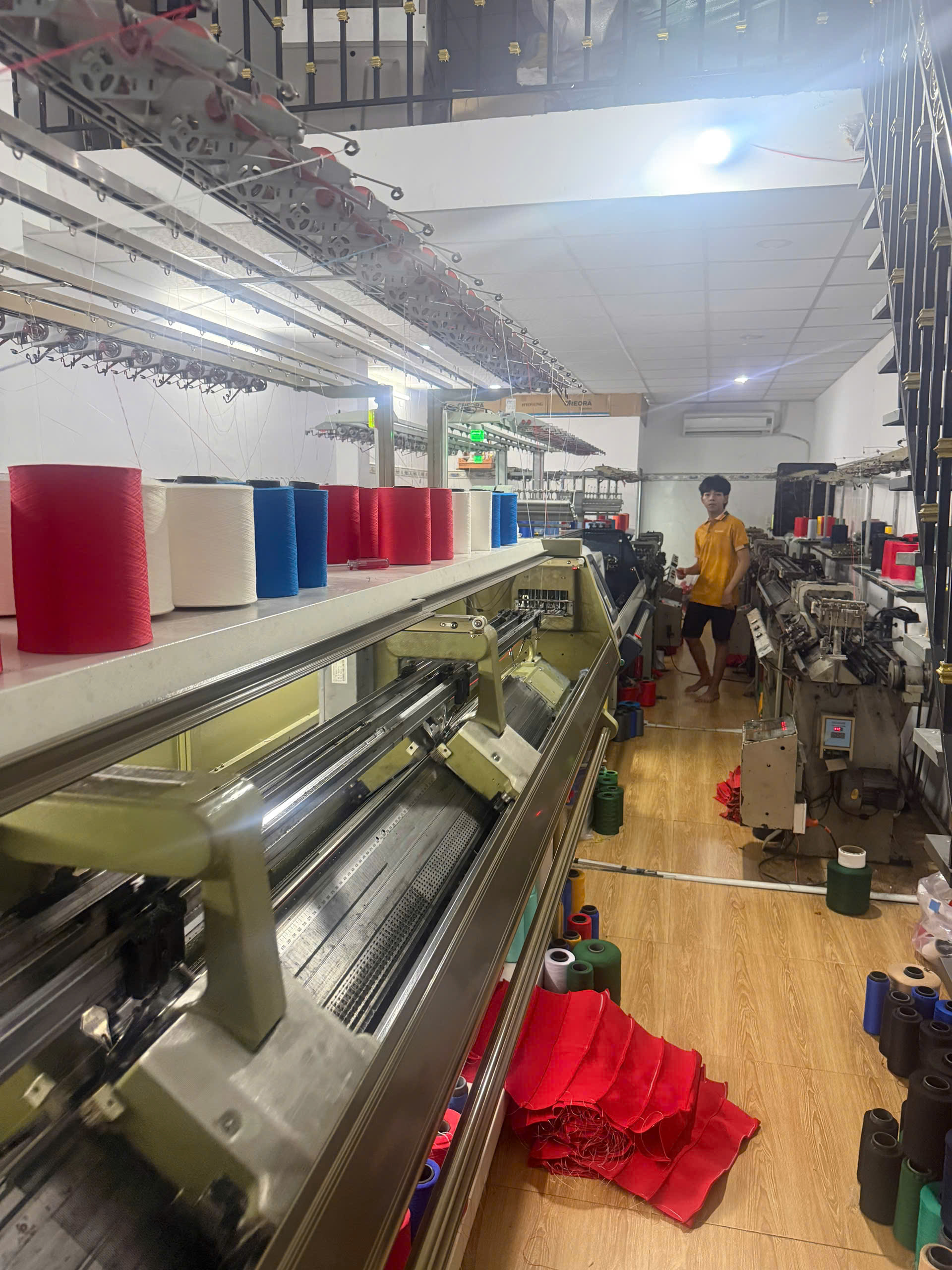 Hình ảnh xưởng sản xuất  may mặc Minh Hào