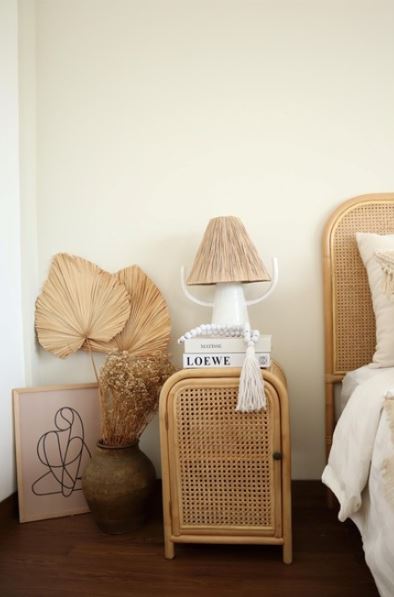 Bàn đầu giường bằng mây HNH 8401