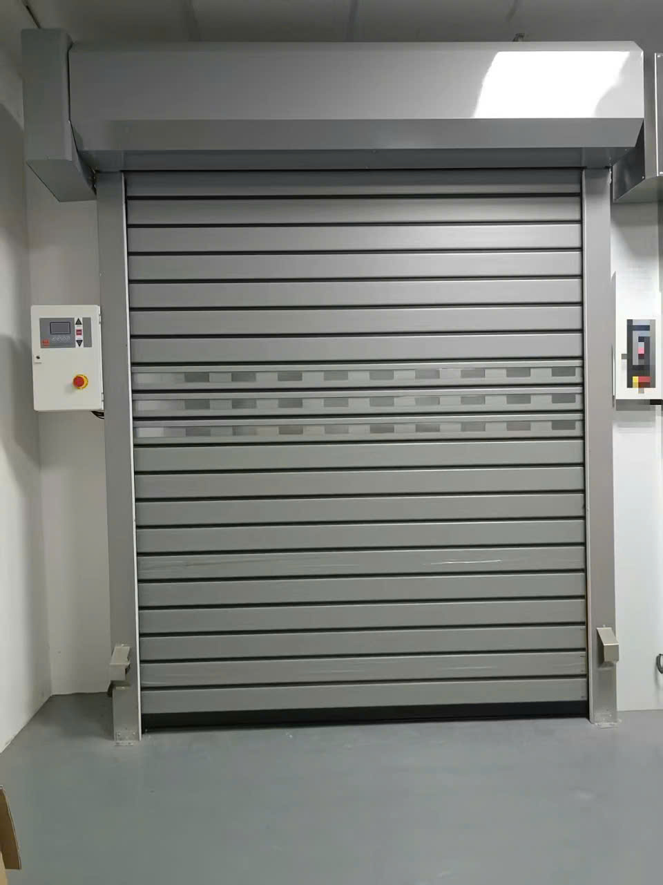 Buồng thổi khí - Cửa Cuốn Nhanh PVC Toàn Phát - Công Ty TNHH Cổng Tự Động Toàn Phát