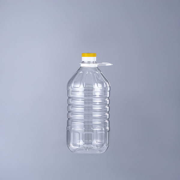 Chai nhựa 3.9L