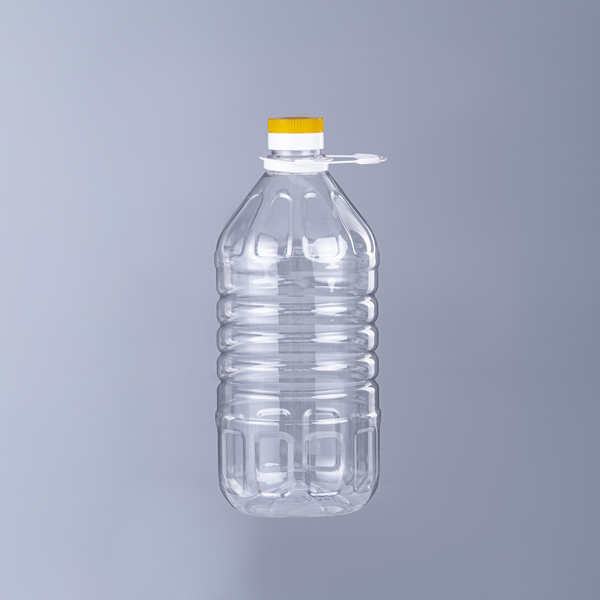 Chai nhựa 4.2L