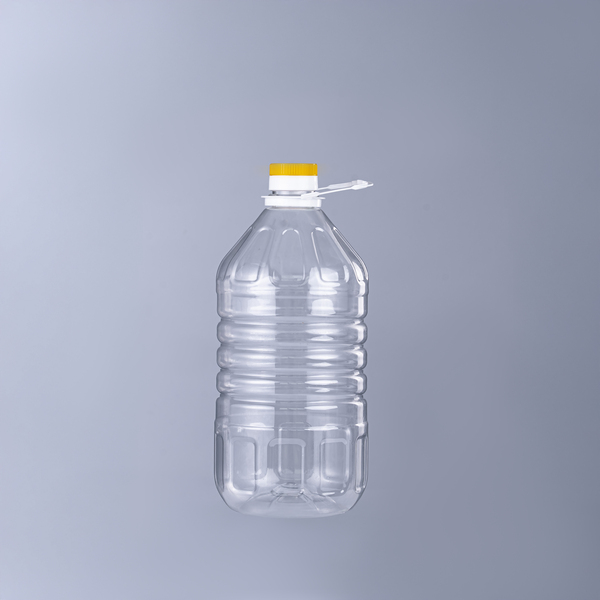 Chai nhựa 4.7L