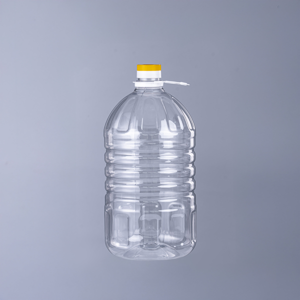 Chai nhựa 7.3L