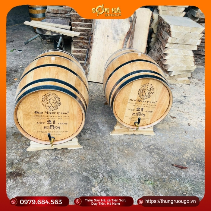Thùng rượu gỗ sồi