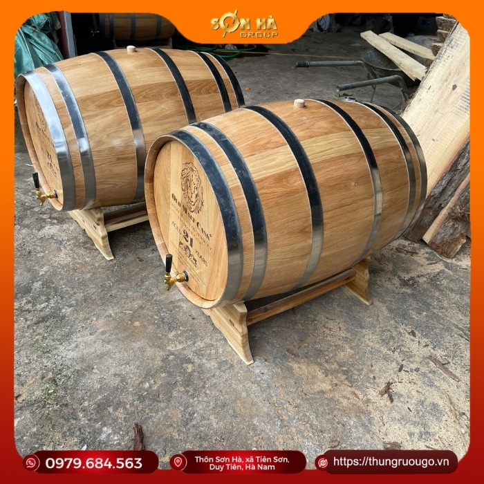 Thùng rượu gỗ sồi