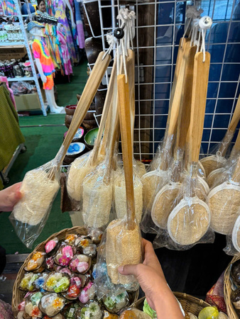 Gian hàng trưng bày sản phẩm - Sản Phẩm Từ Xơ Mướp Loofah Global - Công Ty Cổ Phần Tập Đoàn Loofah Global
