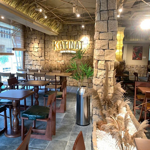 Thi công cắm lúa khô tại KATINAT Trung Hòa