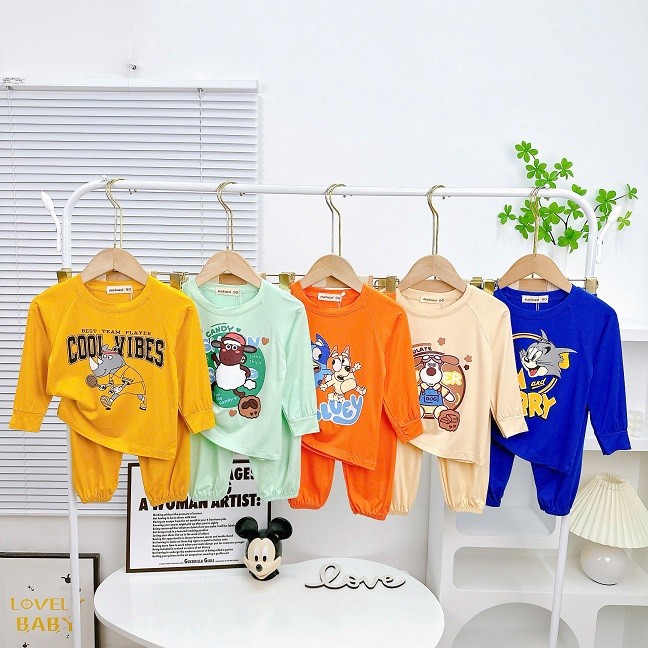 Bộ quần áo trẻ em dài thun