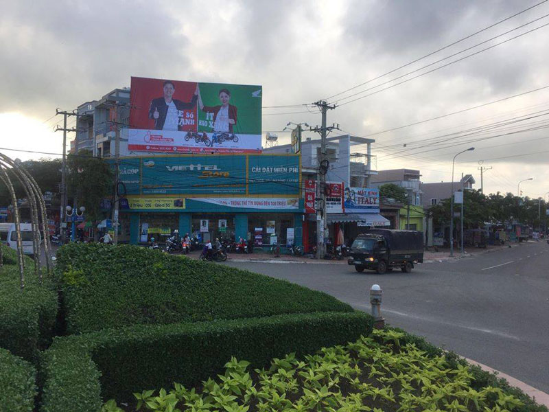 Thi công quảng cáo ngoài trời