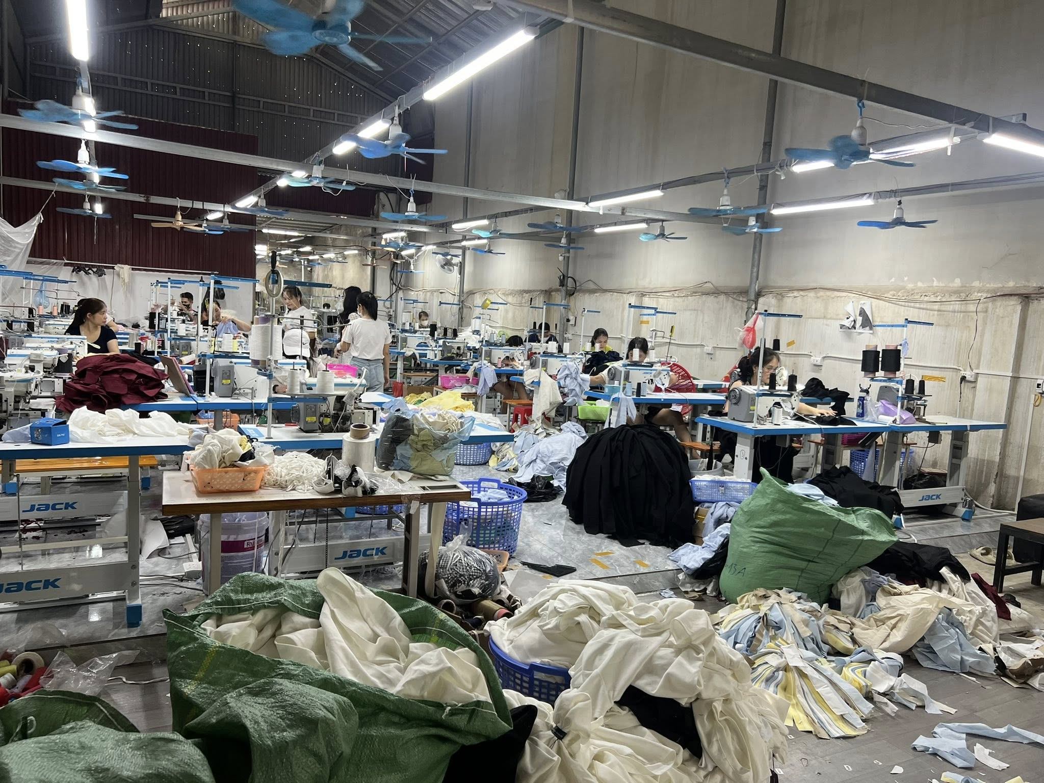 Hình ảnh nhà xưởng In Xinh - May Mặc In Xinh - Công Ty TNHH In Xinh