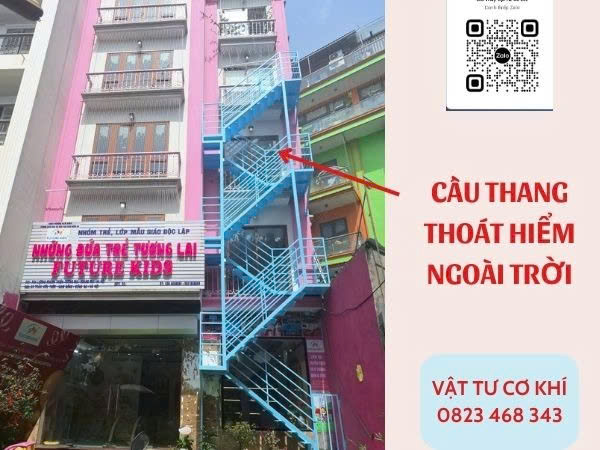 Cầu thang thoát hiểm ngoài trời - Công Ty TNHH Sản Xuất Thương Mại Dịch Vụ Dũng Thúy